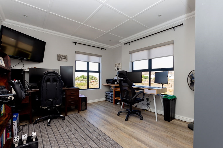 4 Bedroom Property for Sale in Calypso Beach Western Cape